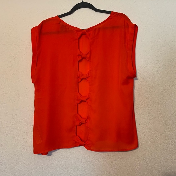 Forever 21 Plus top with back bows cut out szXL - Picture 3 of 7